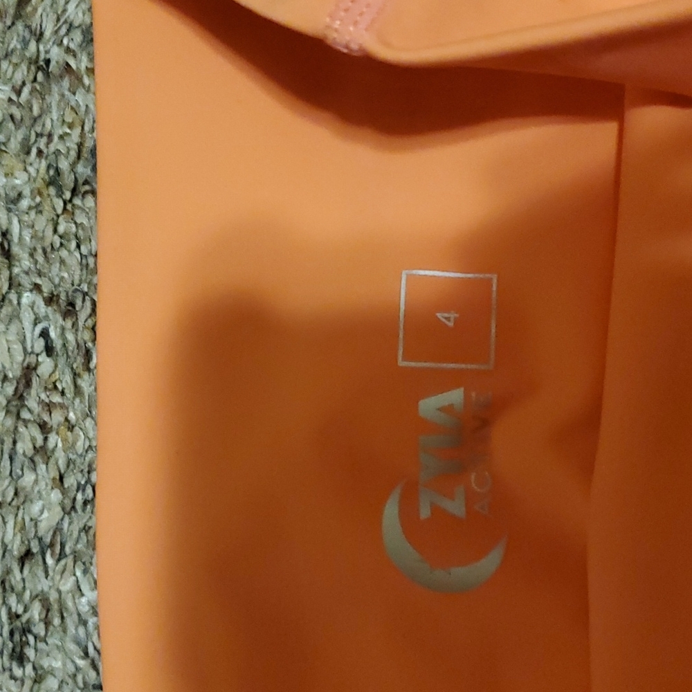 Size 4 zyia coral moon brilliant leggings - Picture 3 of 5